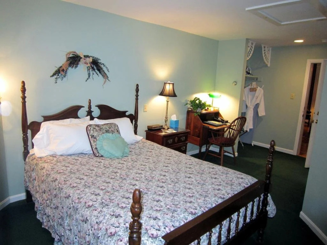 Strong House Inn