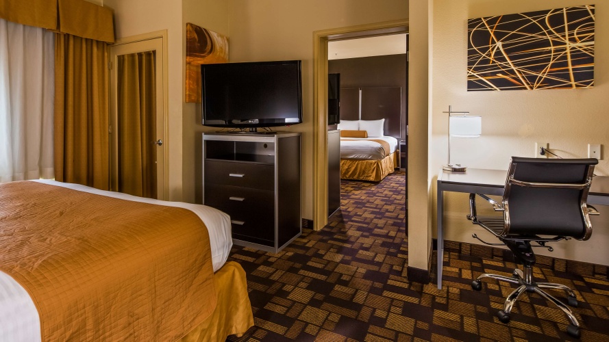 Quadruple Suite
