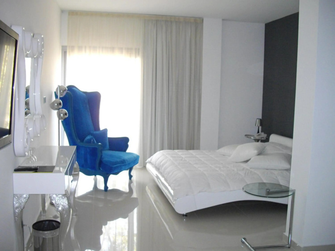 Crystal Hotel