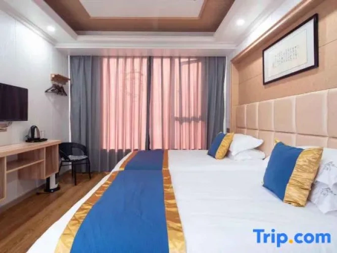 Standard room with view