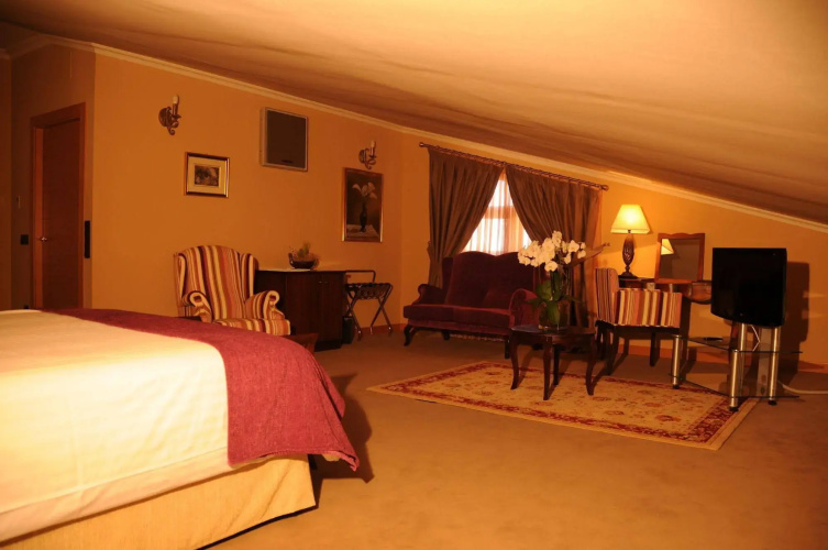 Hotel Los Cinco Enebros