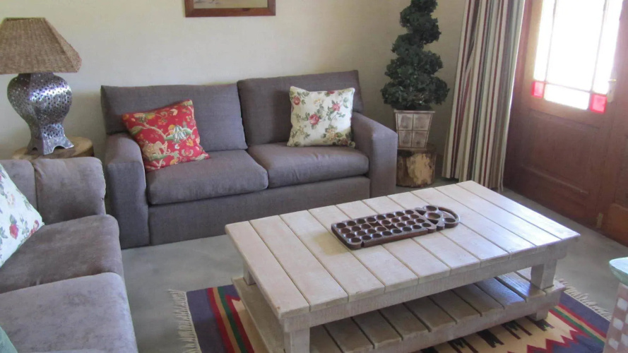 Seven Oaks Vineyard Cottages