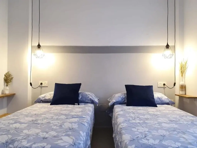 2 Bedrooms Apartment