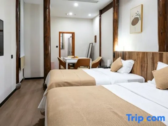 Standard Double room with courtyard view