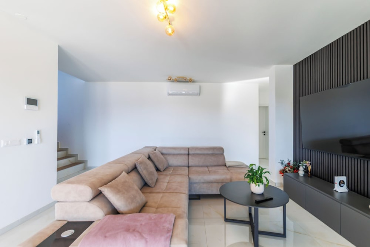 Luxury Villa Podversie with pool