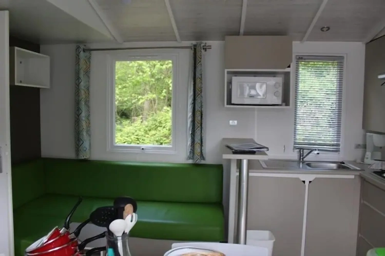 3 Bedrooms Comfort room