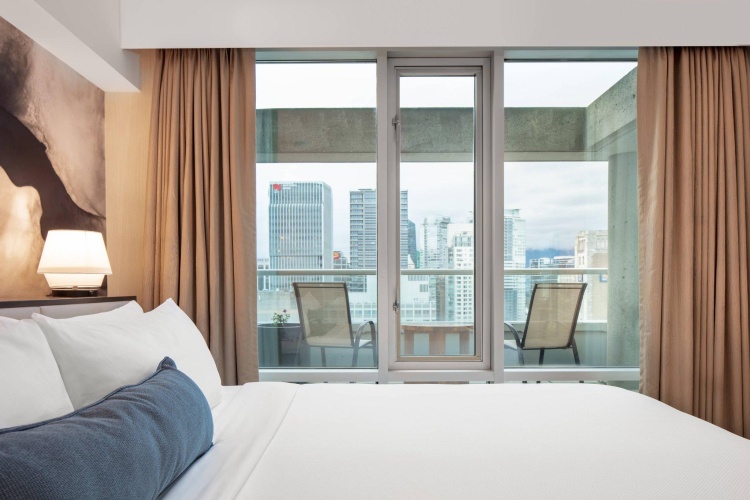 Double Suite with balcony and with city view