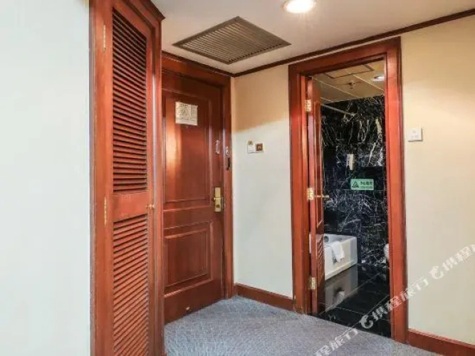 Superior Suite with river view