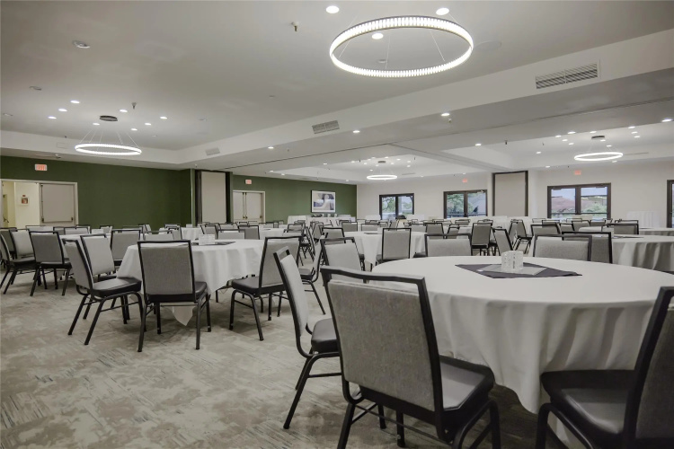 Monarch Hotel & Conference Center photo 24