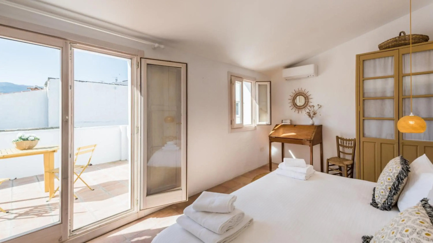 Romantic Ronda garden cottage