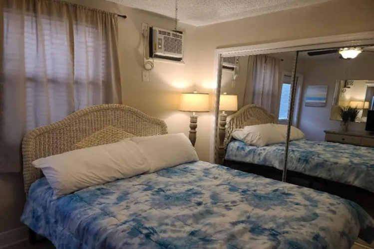 Cozy Condo Just Steps To The Beach, Unit 2 - Sleeps 4