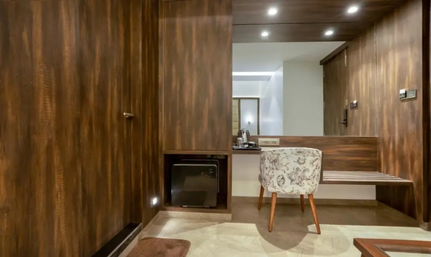 Treebo Premium Savera Inn