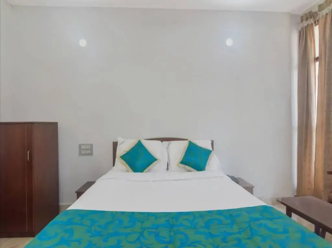 Hotel Raj