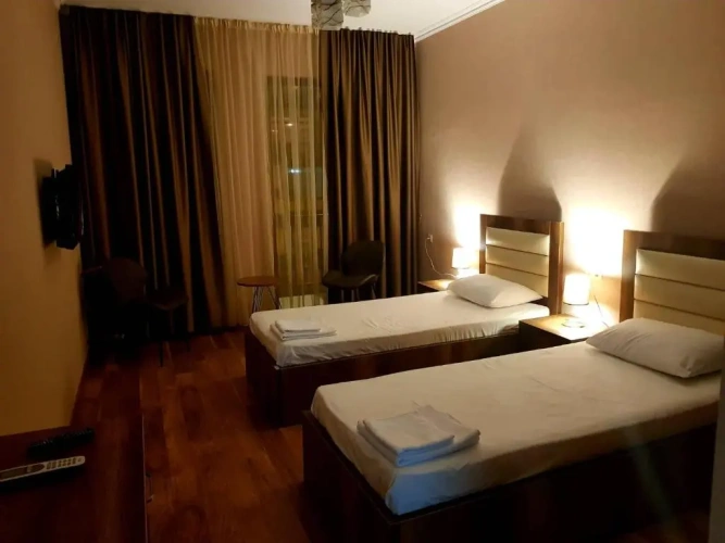Standard Twin room with balcony