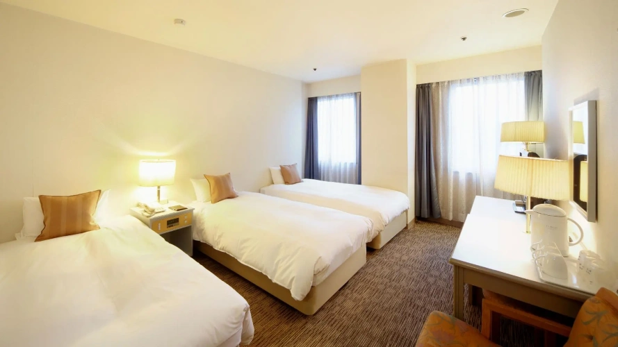 Triple room