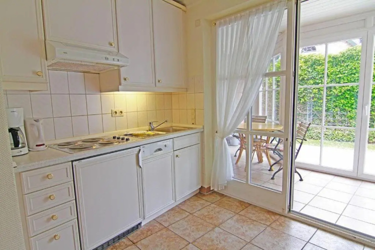 Haus-Meisennest-Wohnung-Meise