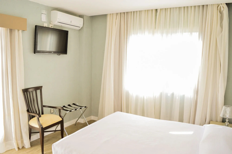 Sky Valle Hotel