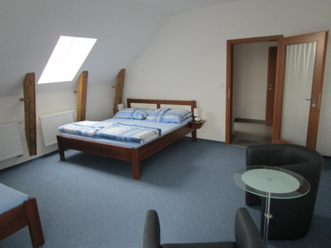 Standard Triple room with balcony