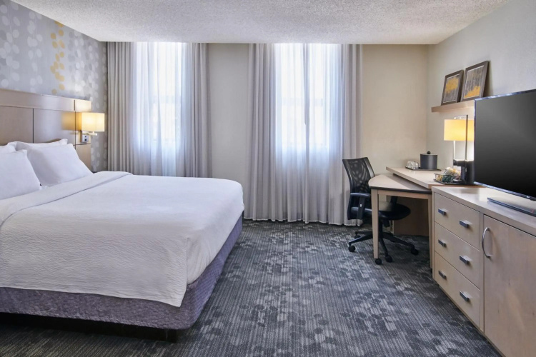 Courtyard by Marriott Columbus Downtown