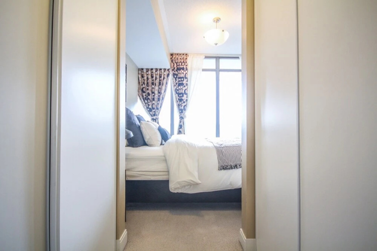 Sarkar Suites - YorkVille