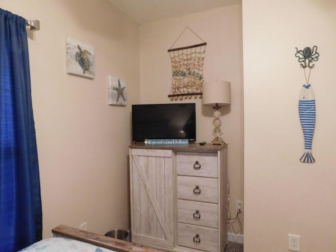 River Crossing #611 2 Bedroom Condo by Redawning