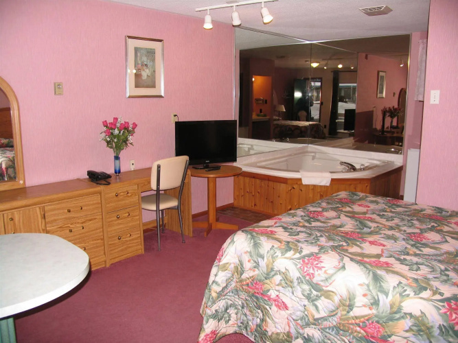 Seven Oakes Motel