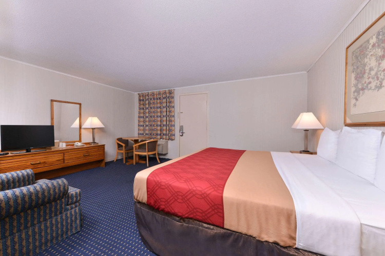 Economy Inn