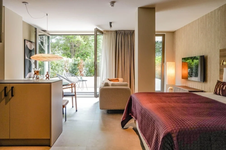 Guest rooms