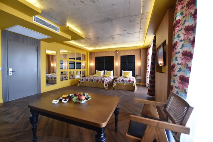 Bayberd Hotel