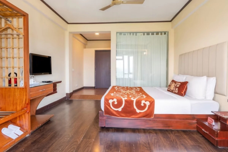 Summit Lillium Hotel & Spa