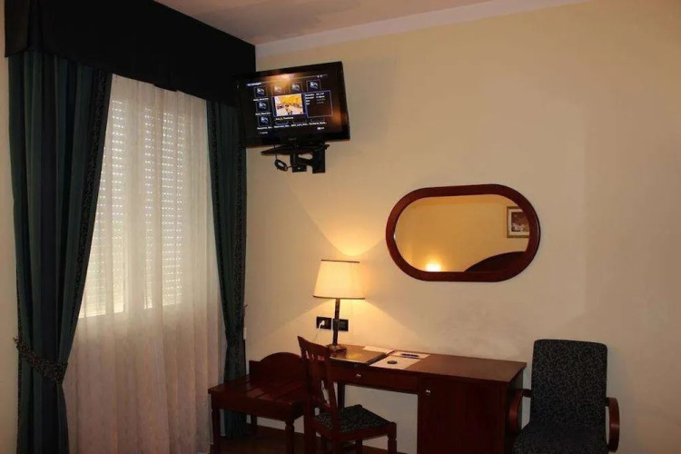 Recina Hotel