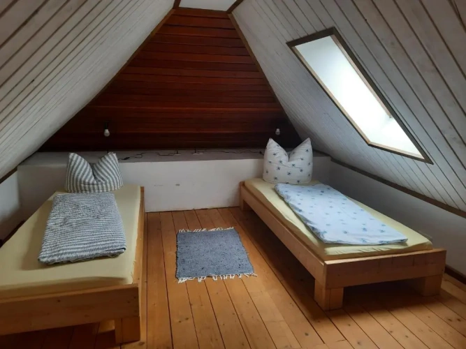 3 Bedrooms Apartment