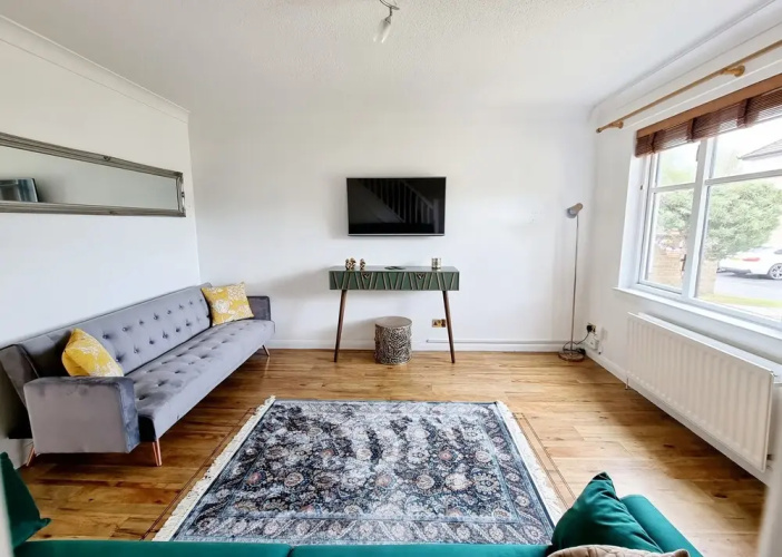 Spacious Family Home In Glasgow