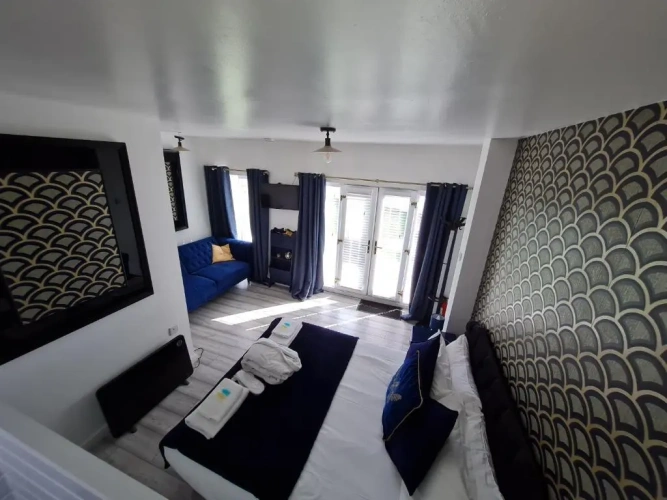 1 Bedroom Cottage
