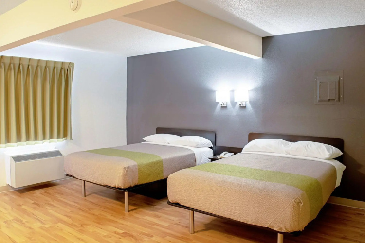 Studio Lodge Springdale Cincinnati