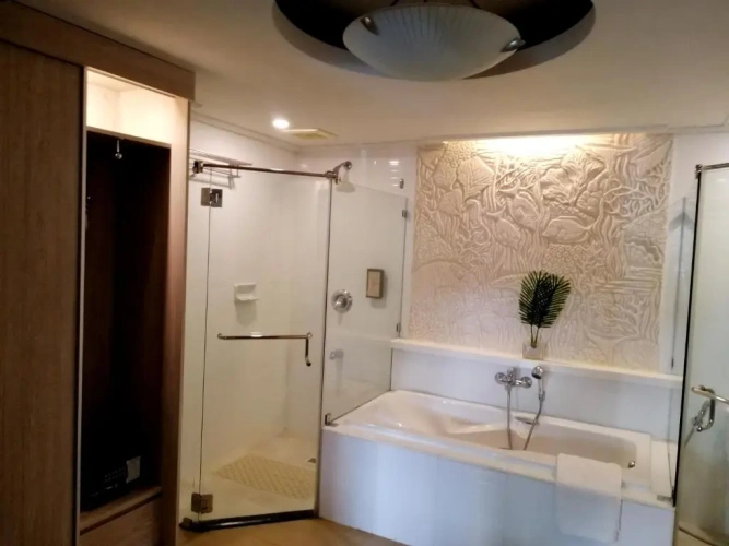 Grand Double room with pool view