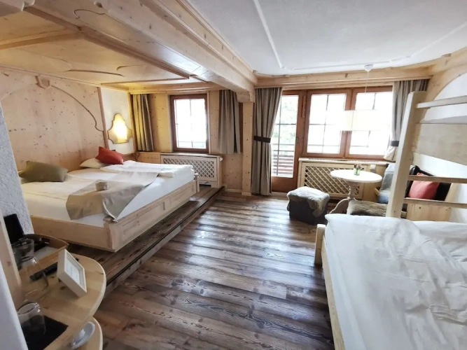 Superior Quadruple room