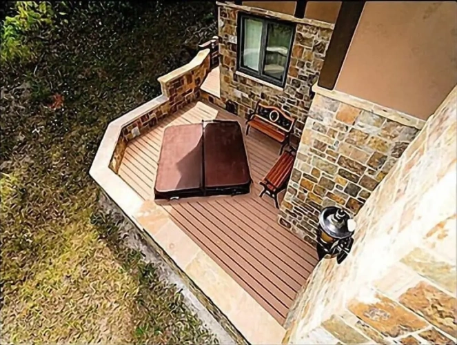 Cottage with balcony