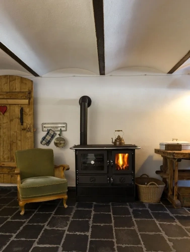 3 Bedrooms Family Cottage with mountain view