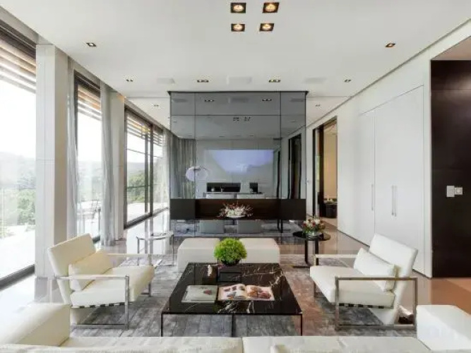 Cliff Top Residence