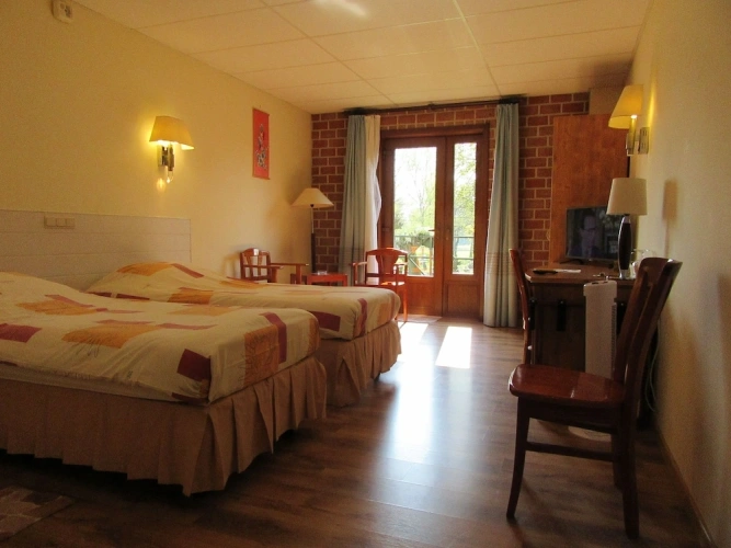 Standard Twin room with balcony