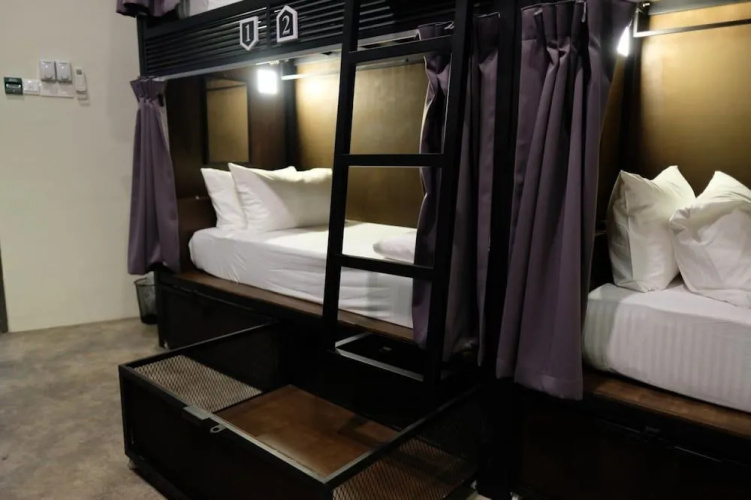 Sleep Here Hostel