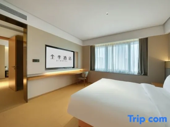 1 Bedroom Double Suite