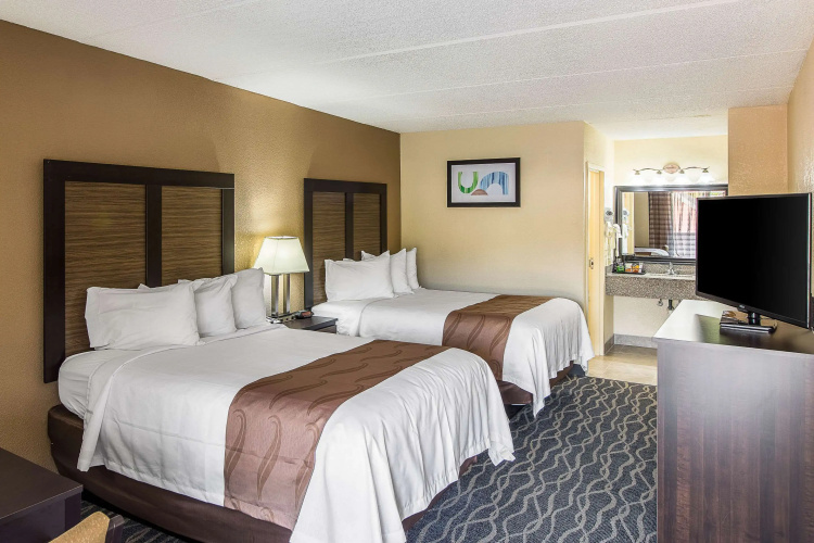 Quality Inn Forest City