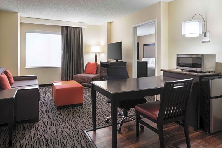 Deluxe Double Suite