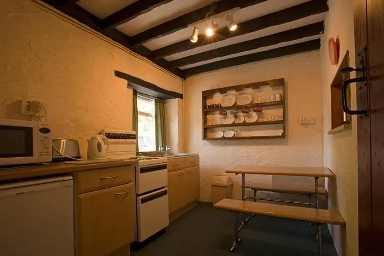 2 Bedrooms Cottage