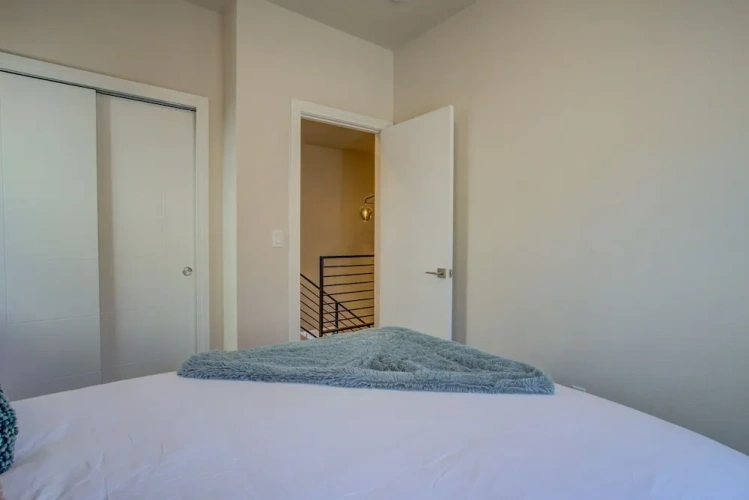 4 Bedrooms Villa