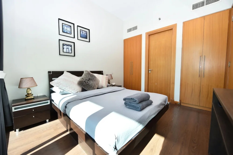 BBL - Stylish 1BR with balcony in Marina
