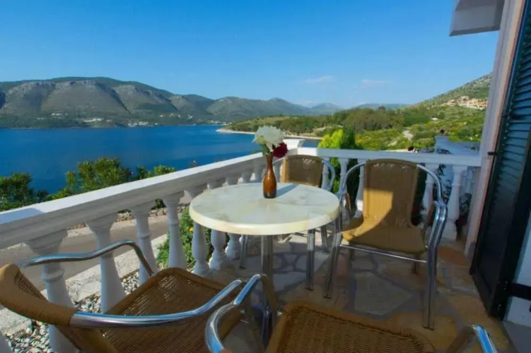 Blue Bay Apartments