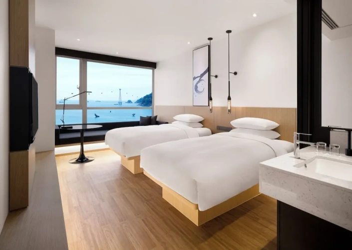 Deluxe Twin room with ocean view